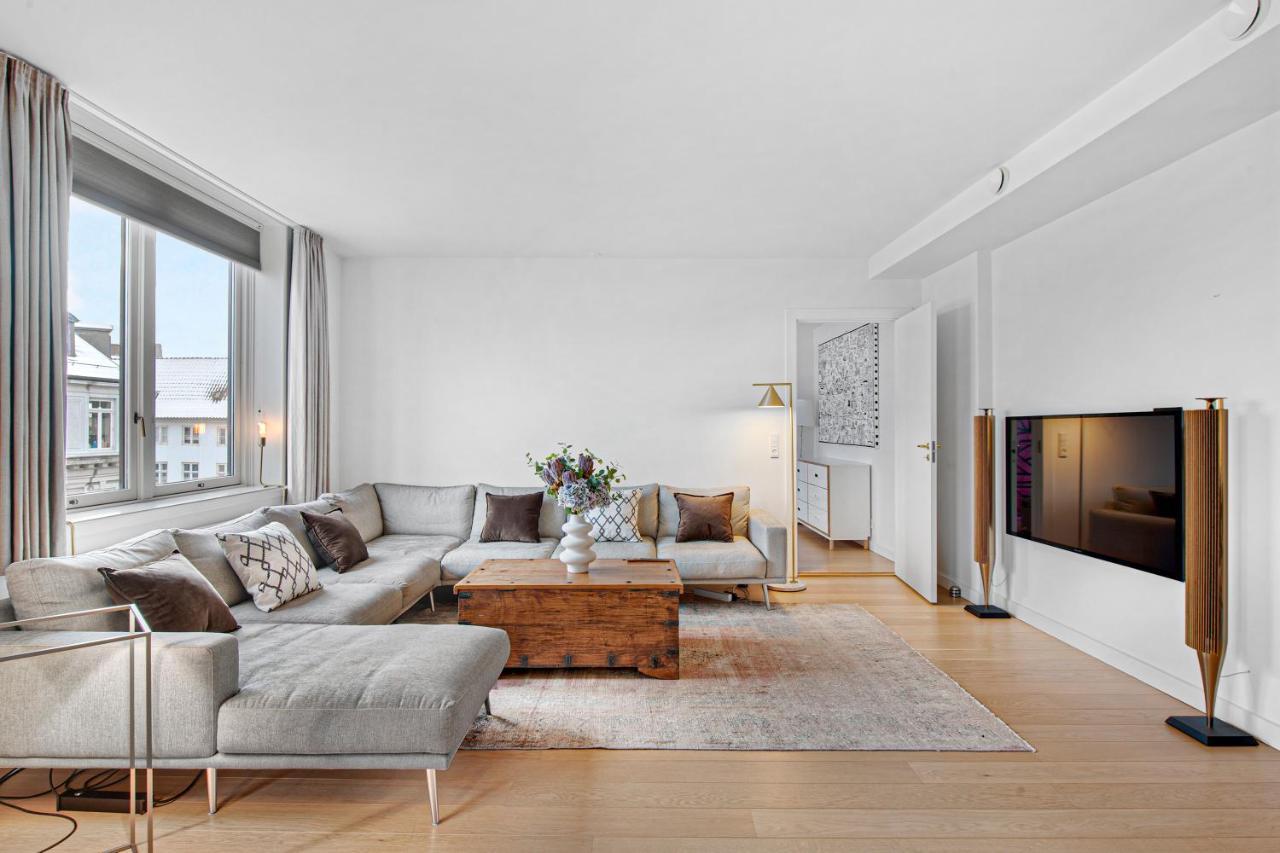 Sanders Monarch - Charming One-Bedroom Apartment With Two Balconies Koppenhága Kültér fotó