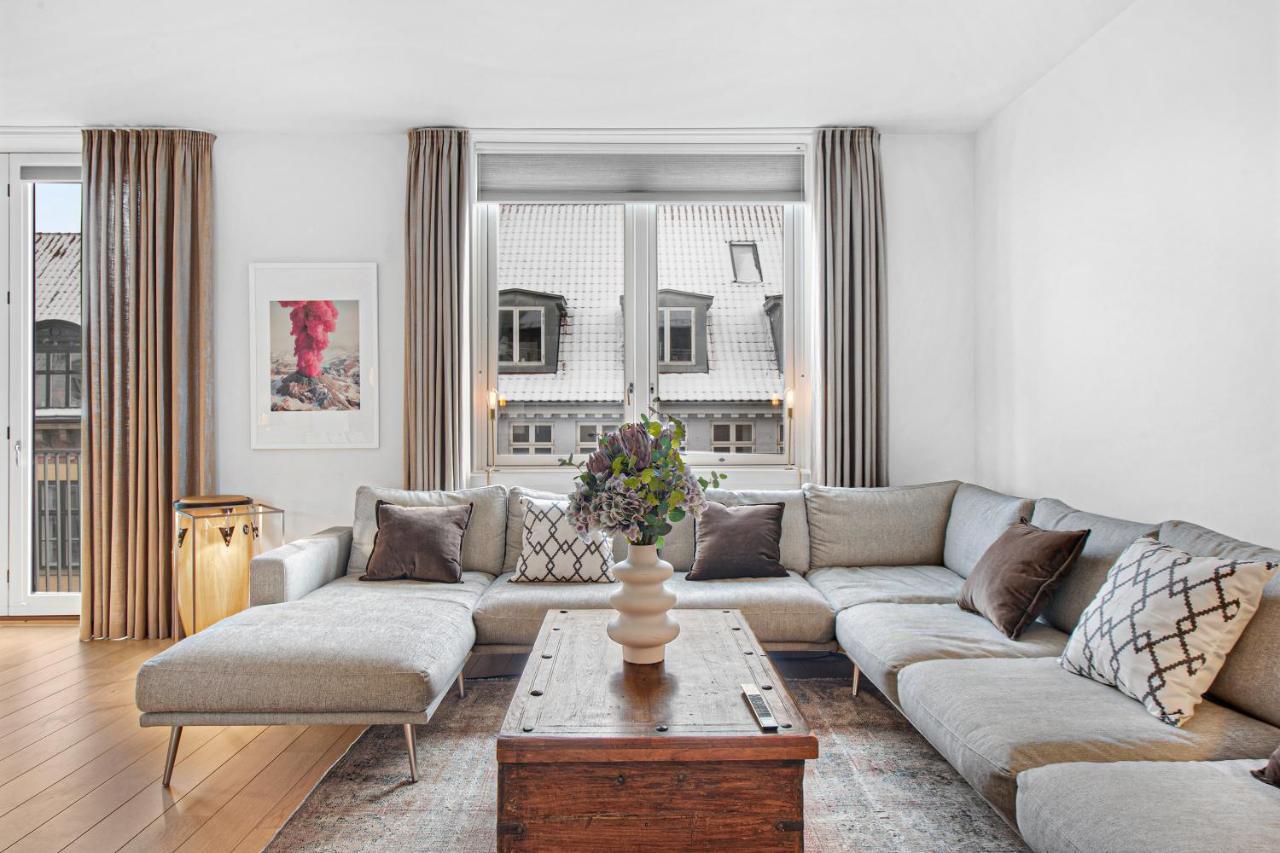 Sanders Monarch - Charming One-Bedroom Apartment With Two Balconies Koppenhága Kültér fotó