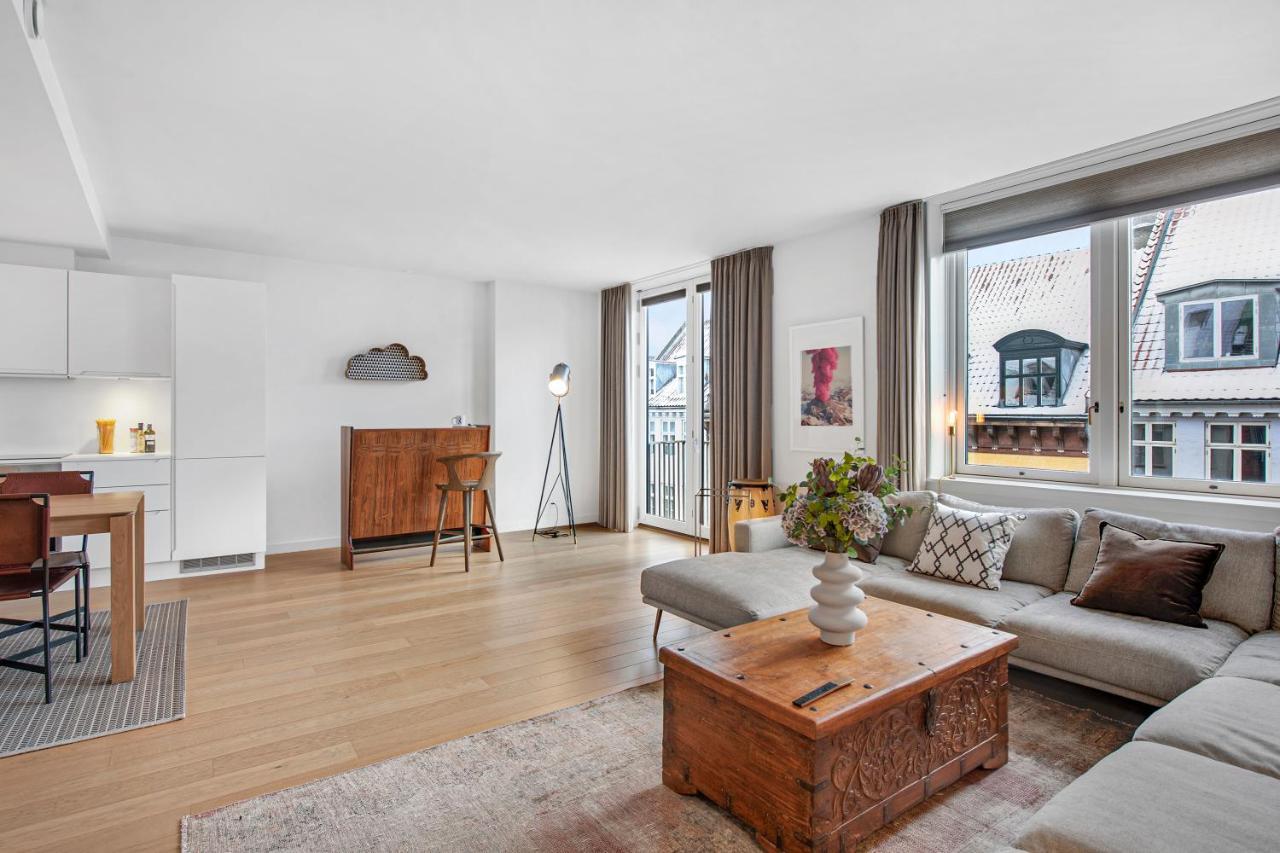 Sanders Monarch - Charming One-Bedroom Apartment With Two Balconies Koppenhága Kültér fotó