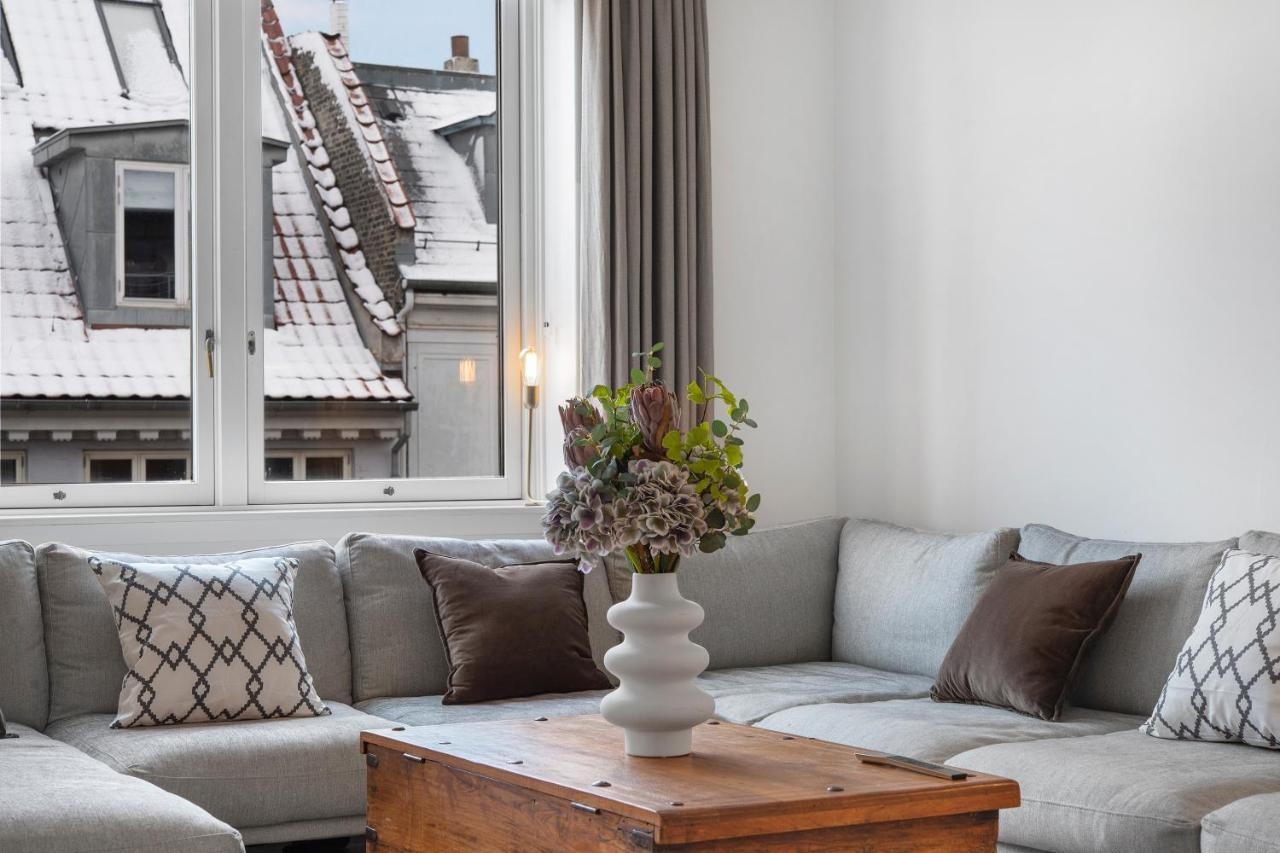 Sanders Monarch - Charming One-Bedroom Apartment With Two Balconies Koppenhága Kültér fotó